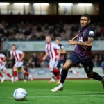 Richarlison retorna aos gramados pelo sub-21 do Tottenham após longo período de afastamento