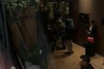 Santiago Sosa demonstra atenção com torcedor em momento de concentração antes de partida