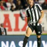 Santos perde Arthur por lesão, mas ganha reforço de Bontempo contra o Flamengo