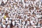 Santos prepara mosaico inédito com celulares na Vila Belmiro