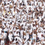 Santos prepara mosaico inédito com celulares na Vila Belmiro