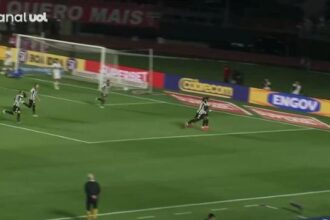 São Paulo amplia vantagem e domina o clássico contra o Santos