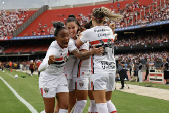 São Paulo conquista o Brasileirão Feminino em tarde histórica no Morumbis