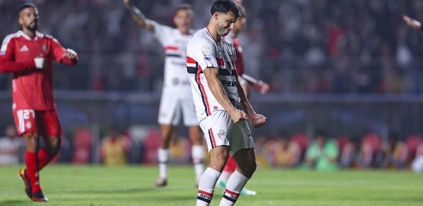 São Paulo e Santos se enfrentam no Morumbis em duelo atrasado do Brasileirão
