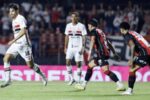 São Paulo supera o Vitória no Morumbi com retorno decisivo de Lucas Moura