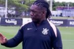 Seedorf aponta caminhos para superar momento delicado no Corinthians