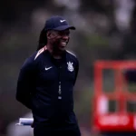 Seedorf intensifica preparação no Corinthians com foco em recuperação no Brasileirão