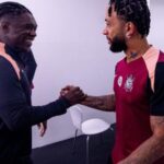 Seedorf surpreende com postura acessível em seu primeiro dia no Corinthians