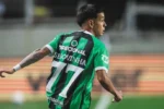 Segovinha avalia passagem pelo Botafogo e projeta futuro após deixar o América-mg