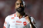 Série B: três clubes consolidam favoritismo na disputa por vagas na elite