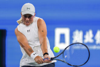 Sonay Kartal surpreende Ostapenko e avança para a final em Wuhan