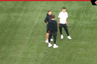 Sosa, Lescano e Colidio testam gramado sintético do Engenhão na véspera do clássico