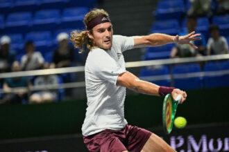 Stefanos Tsitsipas atinge marca histórica de 400 vitórias no Masters de Xangai