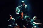 Superada crise de saúde, Queens of the Stone Age debate novo disco e Lollapalooza