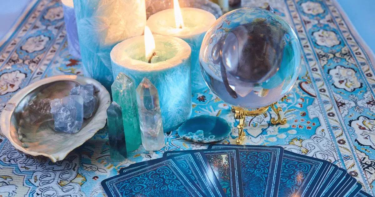Tarot: cartas revelam energia de movimento e escolhas para os signos