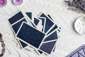 Tarot diário: energias de movimento e transformação para os signos