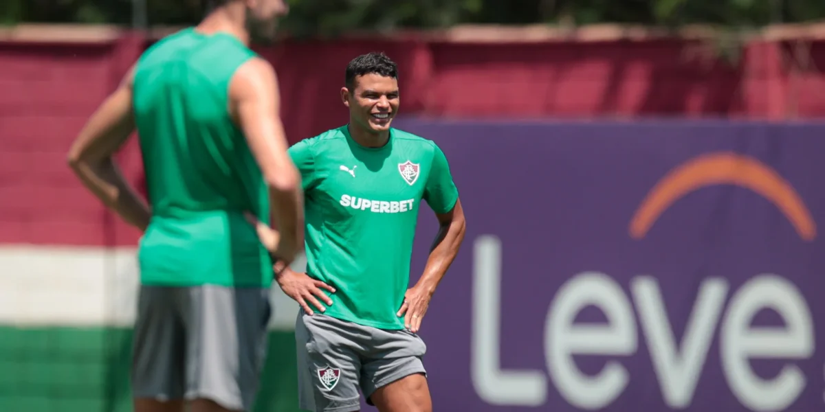 Thiago Silva assume posto de treinador em Xerém para concluir curso da UEFA