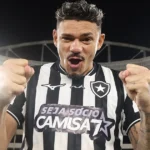 Tiquinho afasta aposentadoria e mira longo futuro no botafogo