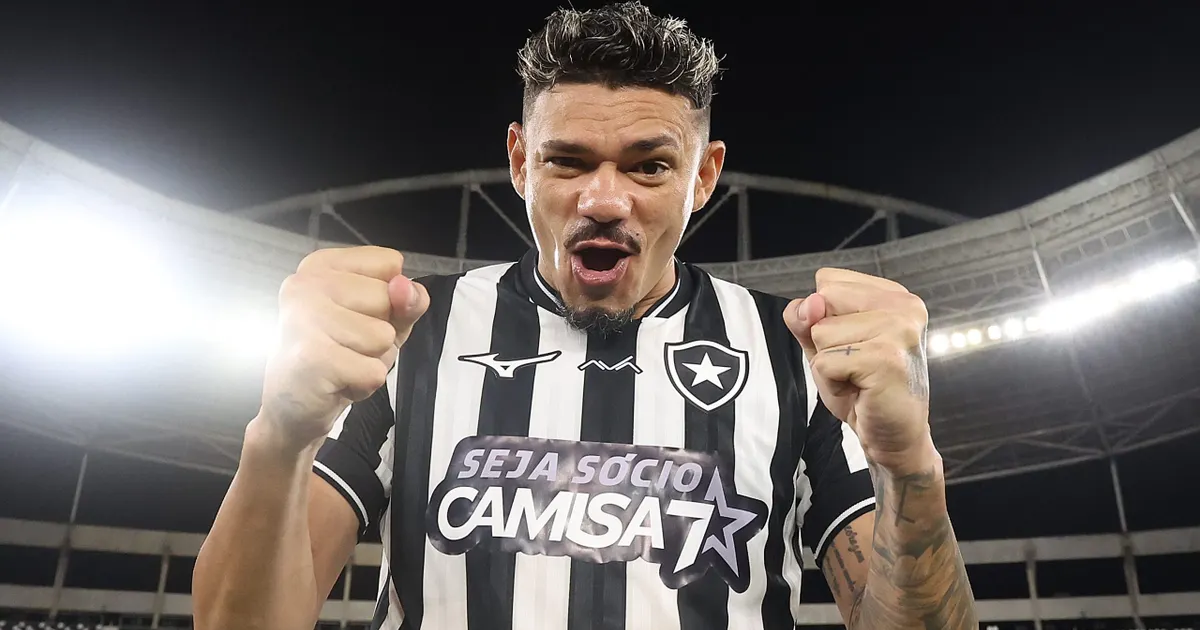 Tiquinho afasta aposentadoria e mira longo futuro no botafogo