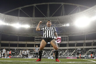 Tiquinho decide com gol solitário e garante vitória do Botafogo