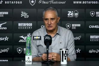Tite analisa derrota do Botafogo para o Vasco e aponta falta de efetividade