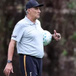 Tite busca solidez defensiva para reorganizar o Botafogo