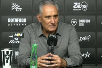 Tite celebra primeiro triunfo no comando do Botafogo