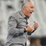 Tite comemora primeira vitória no botafogo e exalta torcida