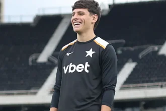 Tite define mudanças na equipe do Botafogo para partida no Estádio Nilton Santos