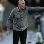 Tite exalta união da torcida e destaca importância do Botafogo