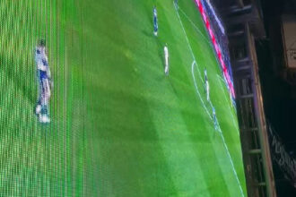 Torcida celebra gol de Adson em evento no Centro Cultural Cândido José de Araújo