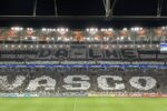 Torcida do Vasco impressiona com mosaico monumental no Maracanã