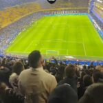 Torcida do Vasco marca presença e agita o setor visitante na Bombonera