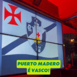 Torcida do Vasco toma conta de Puerto Madero em Buenos Aires