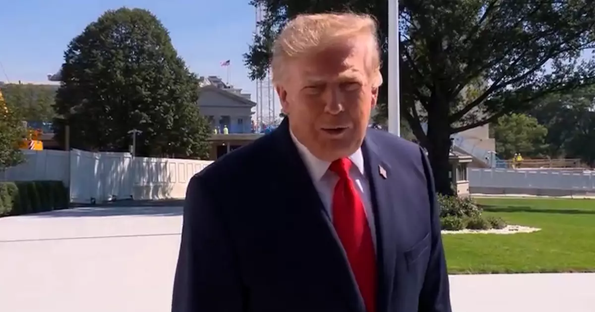 Trump compara EUA à França e acusa democratas de planejar violência