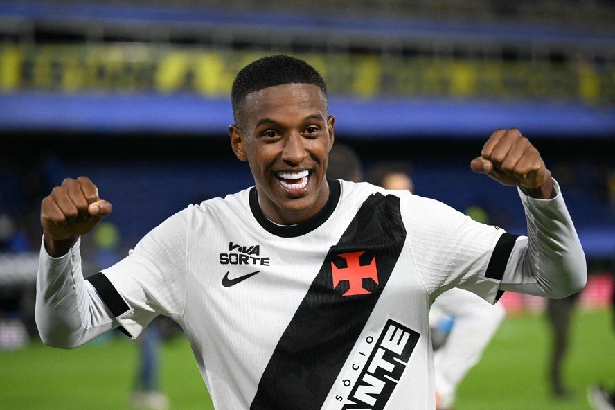 Vasco acerta a compra definitiva de Robert Renan junto ao Zenit por valores expressivos