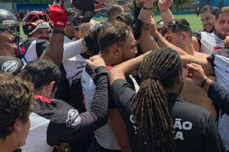 Vasco Almirantes atropela o Rhynos por trinta e quatro a sete e garante vaga na decisão da Conferência Sudeste