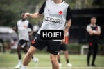 Vasco altera uniforme de treino e retira marca de casa de apostas