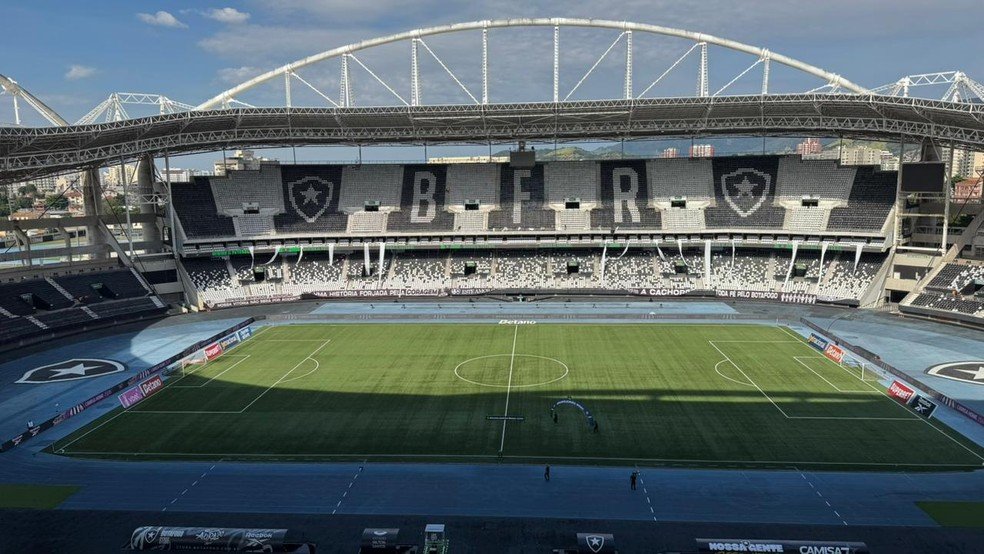 Vasco avalia levar clássico contra o flamengo para o nilton santos