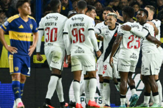 Vasco avalia poupar titulares contra o São Paulo antes de decisão na Sul-americana