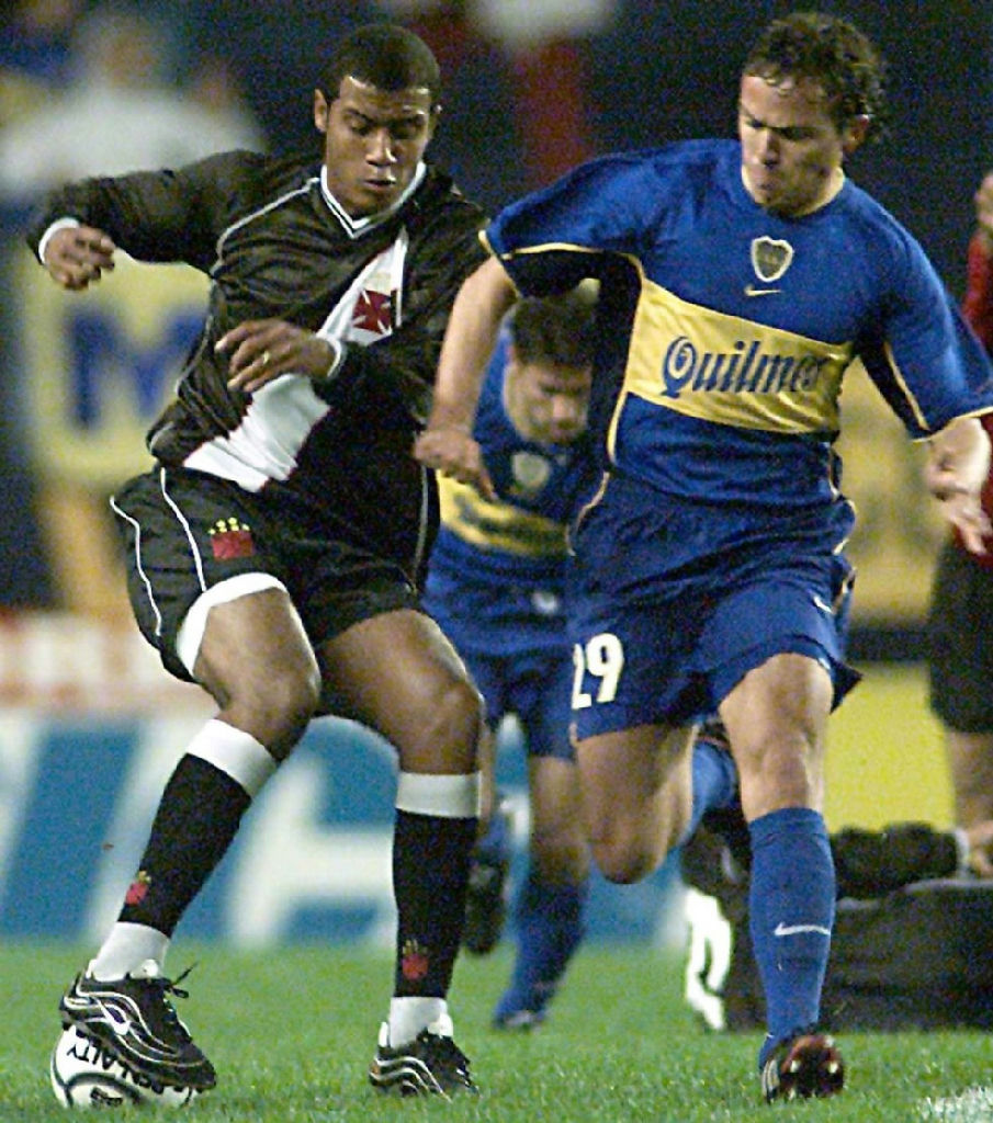 Vasco busca resgatar prestígio continental em duelo contra o Boca Juniors na Bombonera