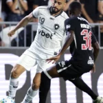 Vasco carrega favoritismo em clássico contra o Botafogo pelo Brasileirão