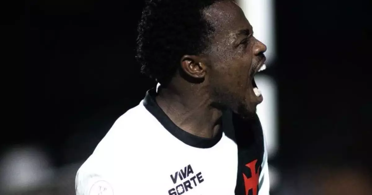 Vasco conta com retorno de Andrés Gómez para duelo decisivo contra o Remo
