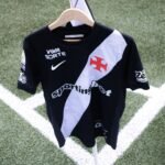 Vasco da gama exibe marca esportiva em uniforme oficial