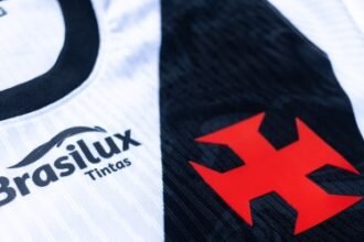 Vasco da Gama fecha patrocínio pontual com a Brasilux Tintas para semifinal da Copa do Brasil