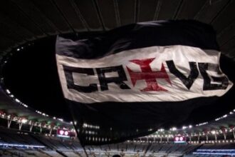 Vasco define estratégia para mandar jogo contra o Boca Juniors no Maracanã