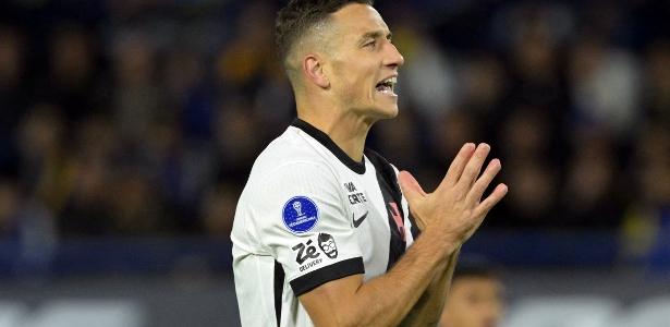 Vasco e Boca Juniors disputam vaga na semifinal no Maracanã