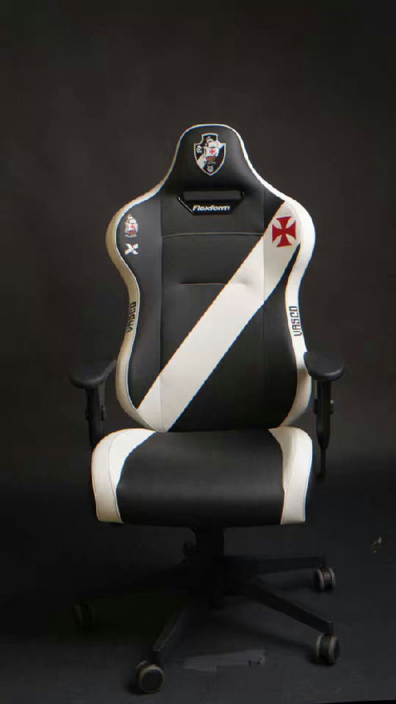 Vasco e Flexform firmam parceria para lançamento de cadeiras personalizadas