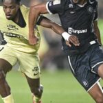 Vasco empata sem gols com o Remo e segue pressionado na tabela