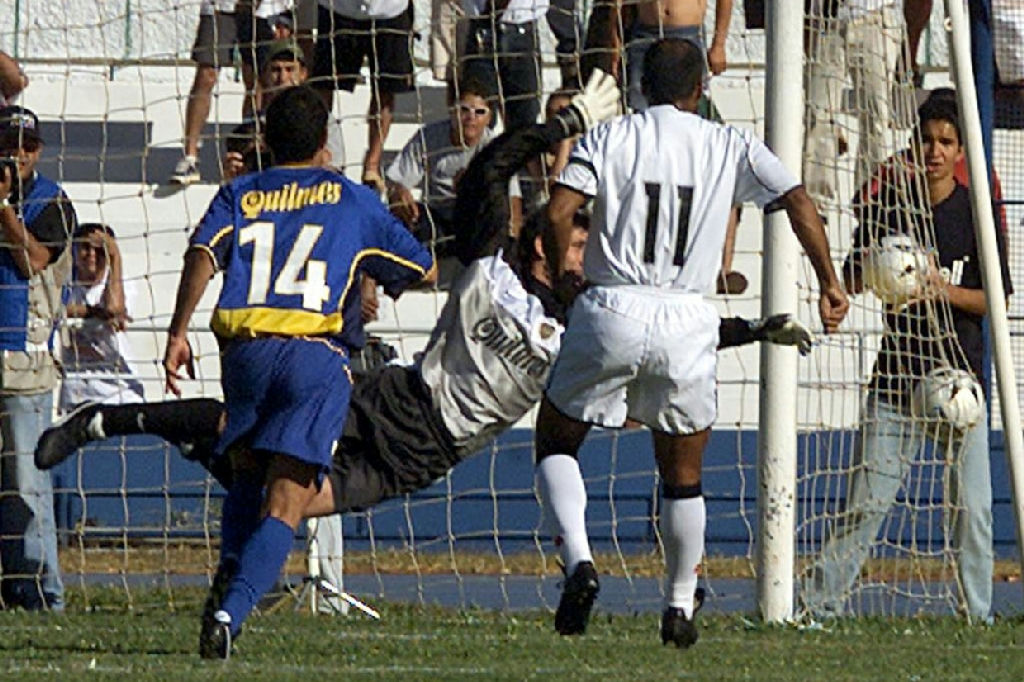 Vasco enfrenta histórico de glórias e traumas em duelos decisivos na Argentina